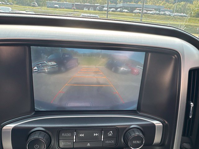 Used 2015 GMC Sierra 2500 SLE w/ SLE Preferred Package AWD/4WD image 17