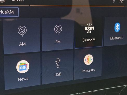 Used 2023 Chevrolet Colorado Z71 w/ Advanced Trailering Package image 4