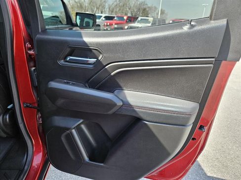 Used 2024 Chevrolet Colorado Z71 w/ Z71 Convenience Package 2 image 28