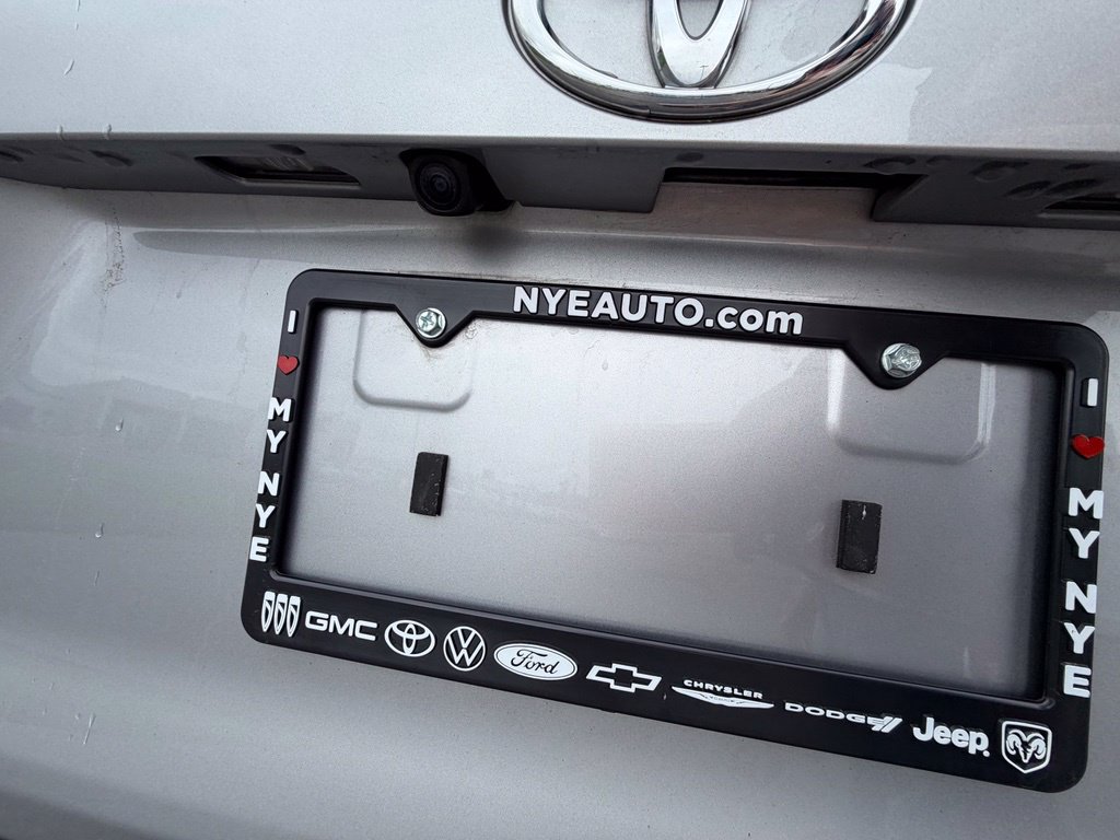 Used 2022 Toyota RAV4 XLE AWD/4WD image 42