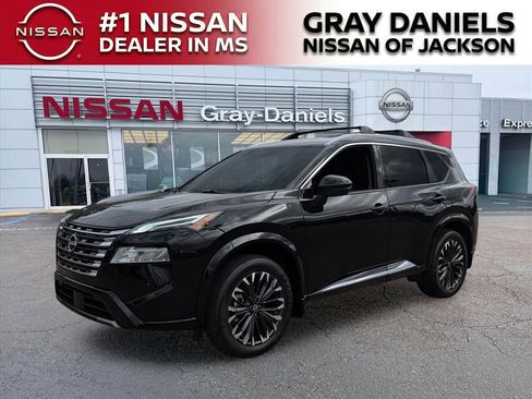 New 2026 Nissan Rogue Platinum w/ Platinum Premium Package image 4