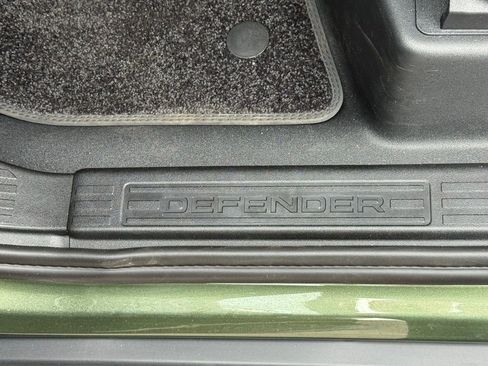 New 2026 Land Rover Defender 110 X-Dynamic SE AWD/4WD image 13