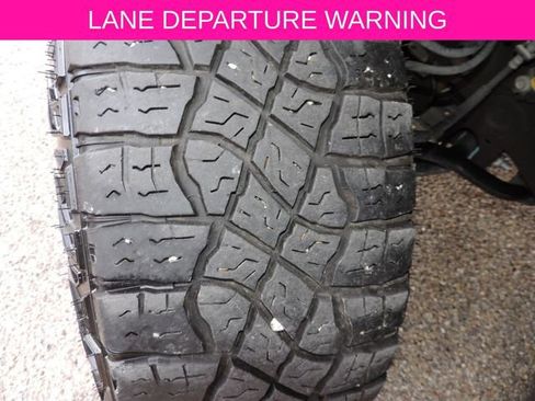 Used 2024 Chevrolet Silverado 1500 Custom Trail Boss w/ LPO, Dark Essentials Package image 19