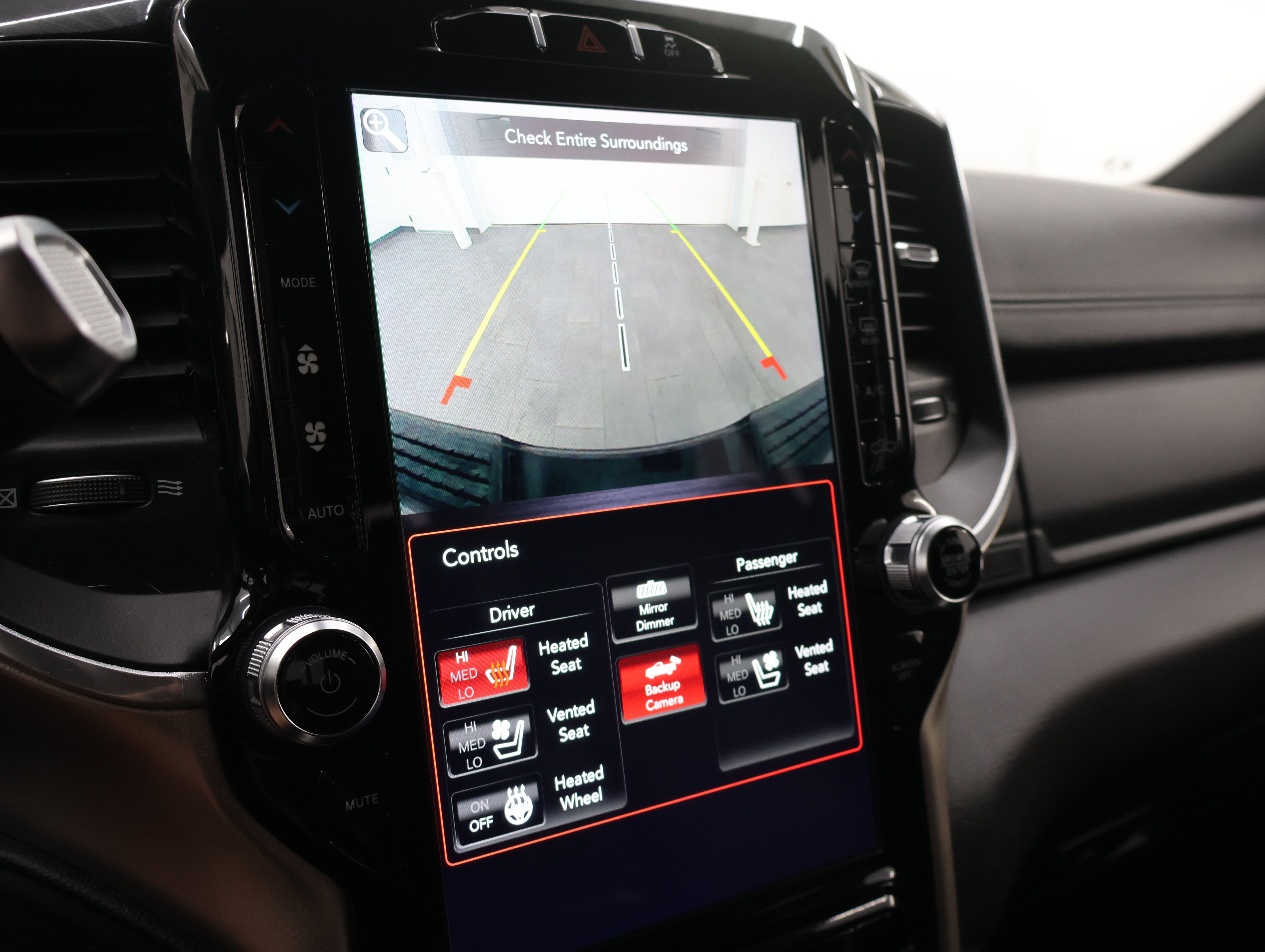 Used 2019 RAM 3500 Laramie AWD/4WD image 15