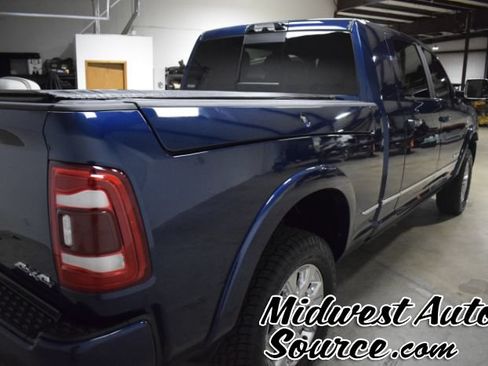 Used 2022 RAM 3500 Limited AWD/4WD image 6