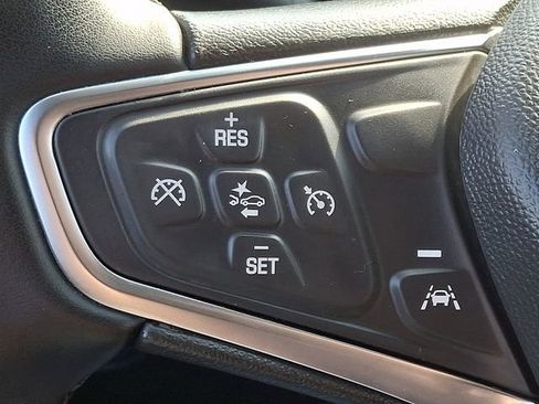 Used 2024 Chevrolet Equinox LT AWD/4WD image 20