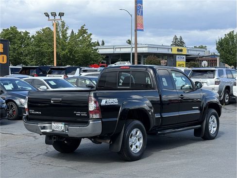 Used 2013 Toyota Tacoma PreRunner w/ SR5 Pkg RWD image 6