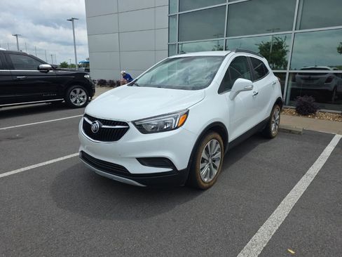 Used 2017 Buick Encore Preferred FWD image 2