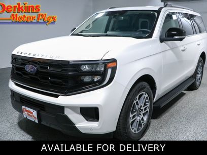 Used 2025 Ford Expedition Active