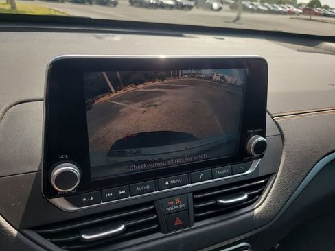 Used 2021 Nissan Altima 2.5 SR w/ SR Premium Package FWD image 24
