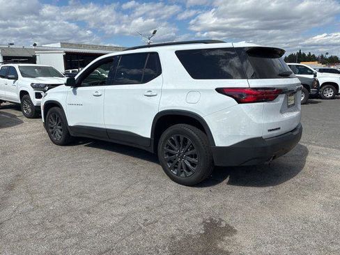 Used 2023 Chevrolet Traverse RS w/ LPO, Cargo Package FWD image 7