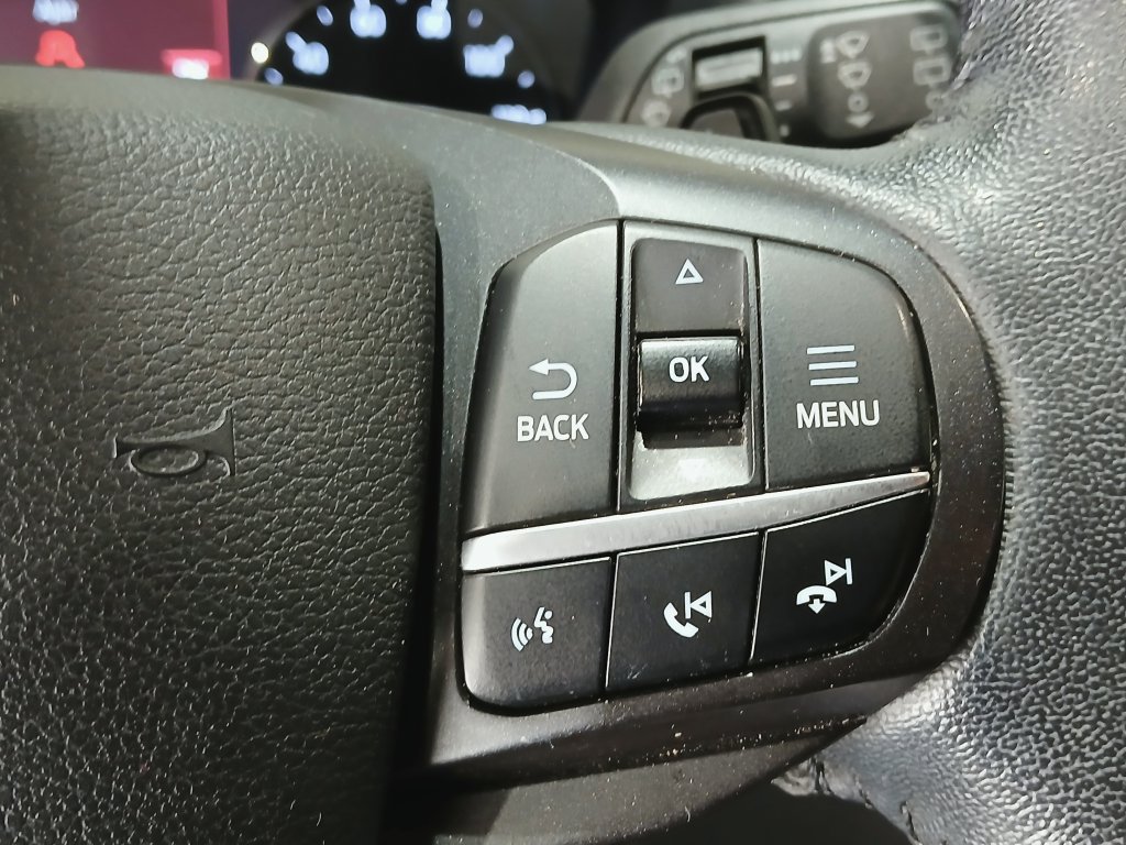 Used 2020 Ford Explorer XLT w/ Equipment Group 202A AWD/4WD image 29