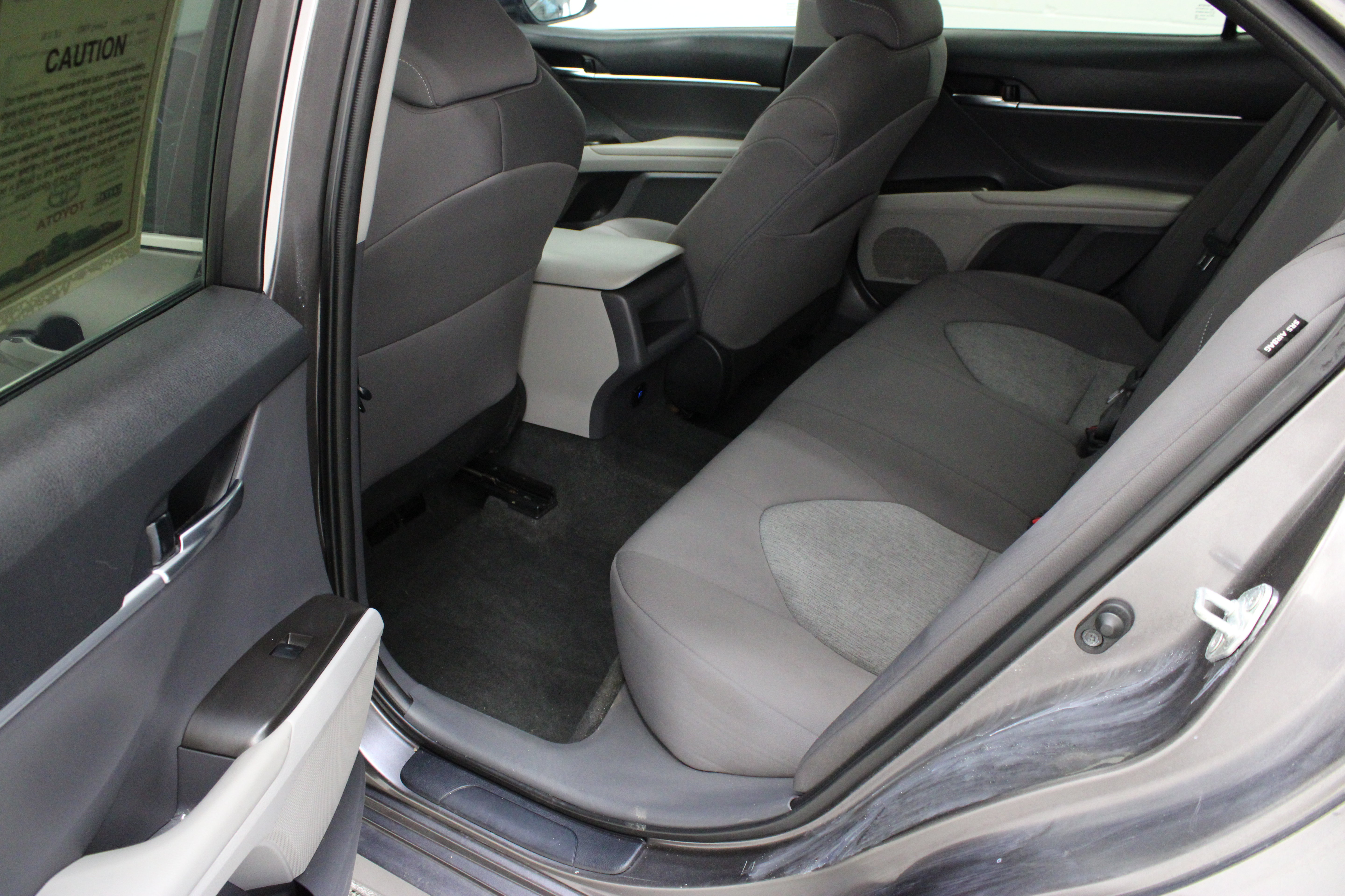 Used 2022 Toyota Camry LE FWD image 25