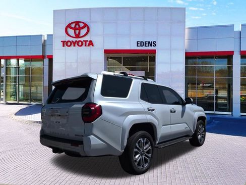 Used 2025 Toyota 4Runner Limited AWD/4WD image 3
