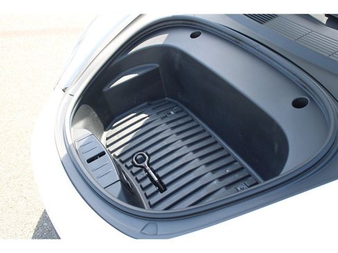 Used 2022 Tesla Model 3 RWD image 17
