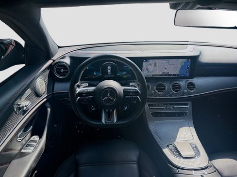Used 2022 Mercedes-Benz E 53 AMG 4MATIC Sedan image 21