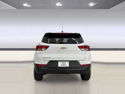 Used 2025 Chevrolet TrailBlazer LS w/ LS Convenience Package AWD/4WD image 10