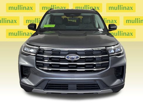 New 2026 Ford Explorer Active RWD image 16