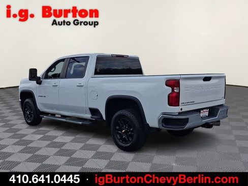 Certified 2023 Chevrolet Silverado 2500 LT w/ Convenience Package AWD/4WD image 4