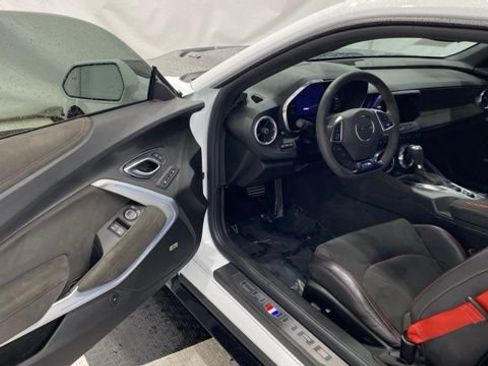 Used 2019 Chevrolet Camaro ZL1 image 11