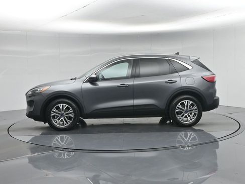 Certified 2022 Ford Escape SEL AWD/4WD image 31