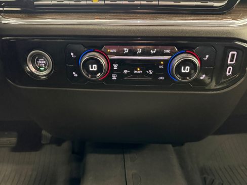 Used 2024 Chevrolet Silverado 1500 RST w/ Z71 Off-Road Package AWD/4WD image 21