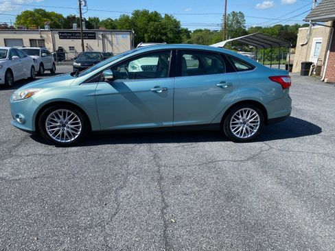 Used 2012 Ford Focus SEL FWD image 2