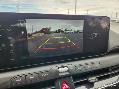 Used 2025 Kia K4 EX FWD image 35