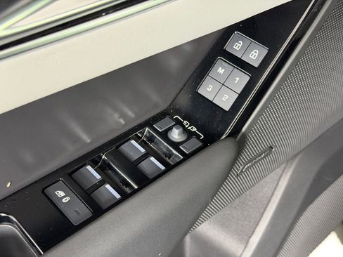 Certified 2026 Land Rover Range Rover Velar S AWD/4WD image 24