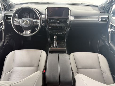 Used 2023 Lexus GX 460 w/ Black Line Special Edition AWD/4WD image 16
