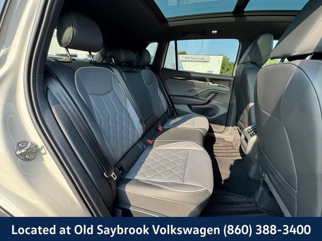 Certified 2025 Volkswagen Tiguan SEL R-Line AWD/4WD image 25