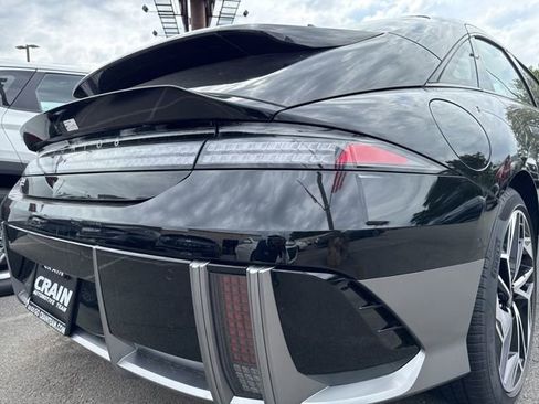 New 2024 Hyundai Ioniq 6 Limited image 37