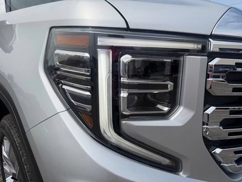 Used 2022 GMC Sierra 1500 Denali AWD/4WD image 6
