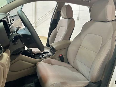 Used 2021 Hyundai Tucson SEL FWD image 11