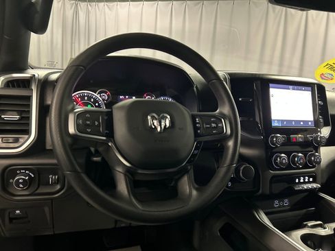 New 2026 RAM 1500 4x4 Crew Cab image 13