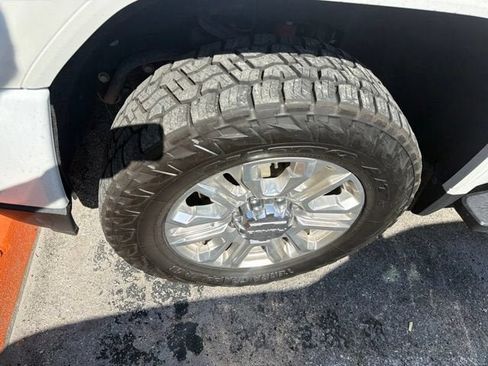 Used 2022 GMC Sierra 2500 Denali AWD/4WD image 10