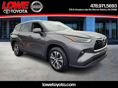 Certified 2025 Toyota Highlander XLE