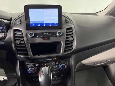 Used 2020 Ford Transit Connect XLT image 24