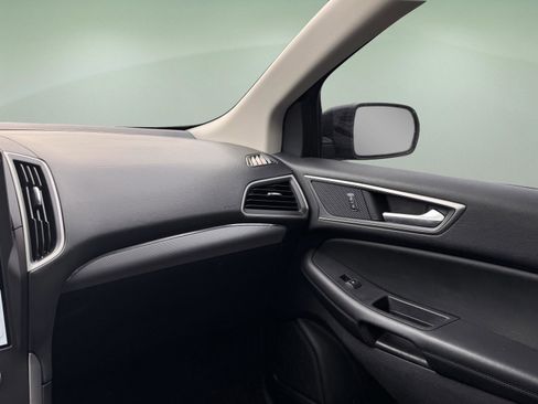 Used 2021 Ford Edge SEL w/ Convenience Package image 13