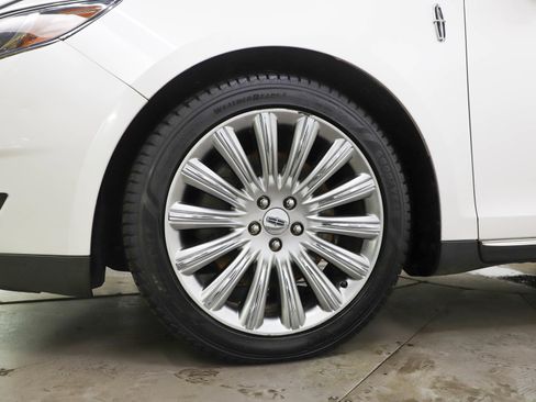 Used 2015 Lincoln MKS AWD w/ Equipment Group 101A image 26