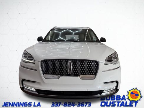 Used 2022 Lincoln Aviator Reserve w/ Equipment Group 201A image 4