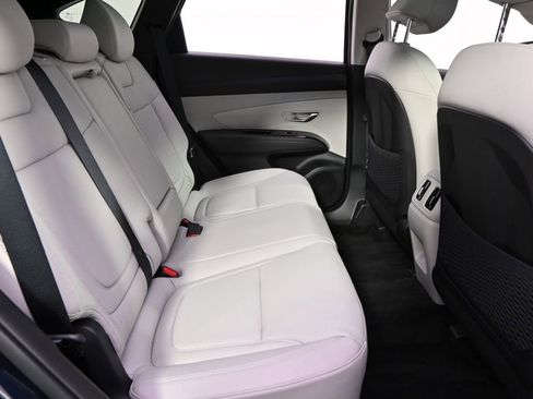 Used 2025 Hyundai Tucson Limited image 18