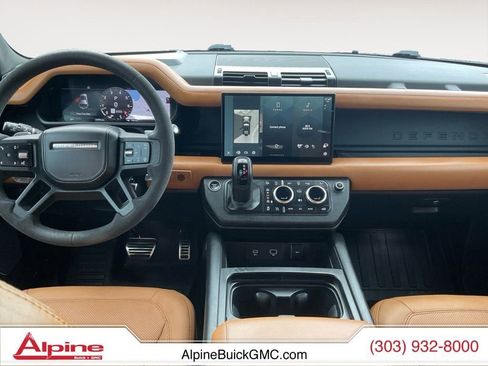 Used 2023 Land Rover Defender 110 V8 AWD/4WD image 10