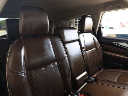 Used 2019 INFINITI QX60 Luxe w/ Essential Package FWD image 18