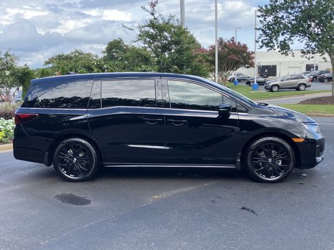 Certified 2026 Honda Odyssey Sport-L image 11