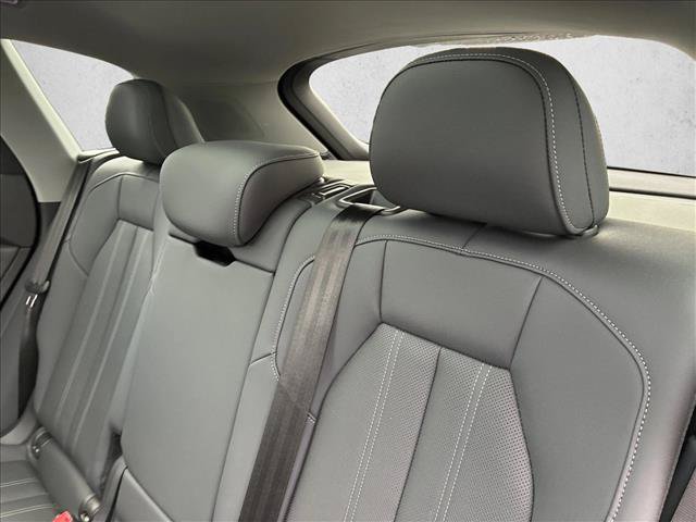 Used 2025 Audi Q5 Premium w/ Premium Plus AWD/4WD image 14