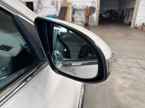 Used 2015 Toyota Avalon XLE FWD image 76