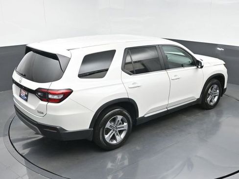 Certified 2025 Honda Pilot EX-L image 33