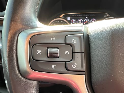 Used 2021 Chevrolet Tahoe Premier w/ Premium Package RWD image 32