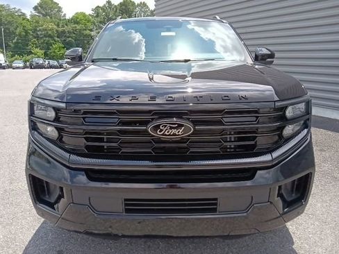 New 2026 Ford Expedition Platinum w/ Stealth Performance Package AWD/4WD image 8